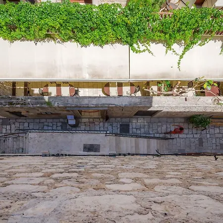 Hektorovic House Hvar Town