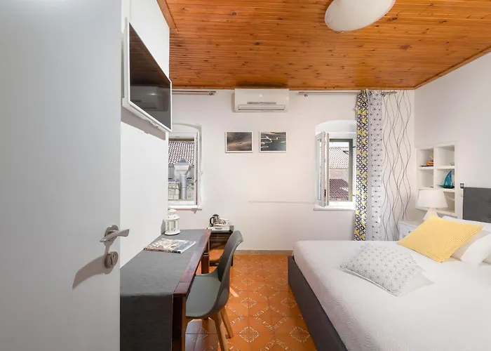 Gasthuis Hektorovic House