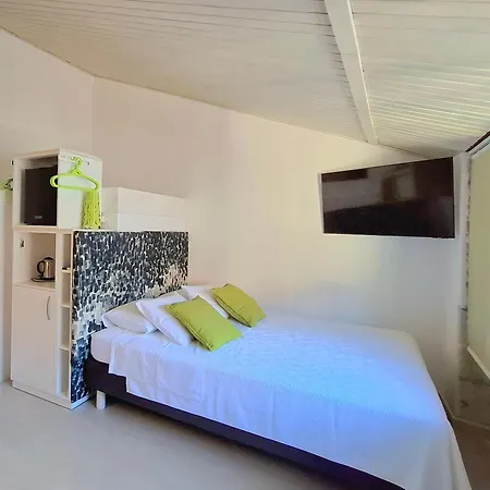 Hektorovic House Guest house 3*