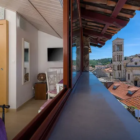 Hektorovic House Konukevi 3*