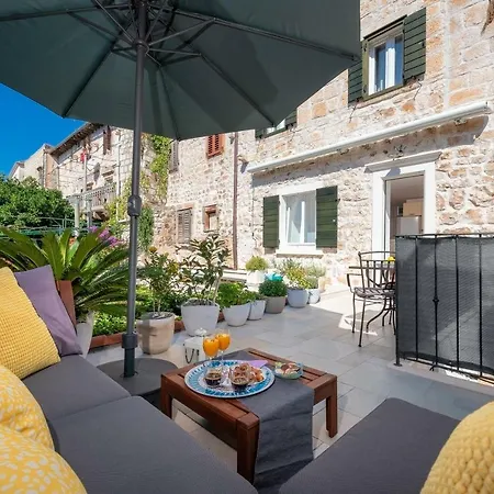 Hektorovic House 3* 흐바르